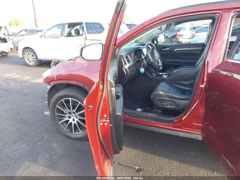 2018 Toyota Highlander Se