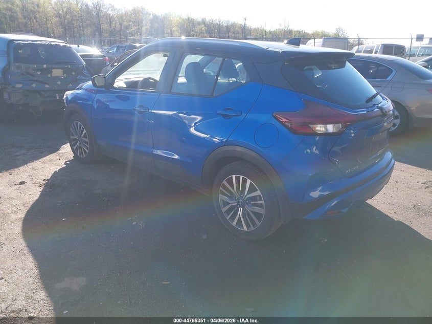 2022 Nissan Kicks Sv Xtronic Cvt