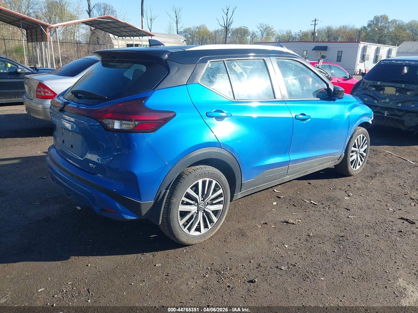 2022 Nissan Kicks Sv Xtronic Cvt