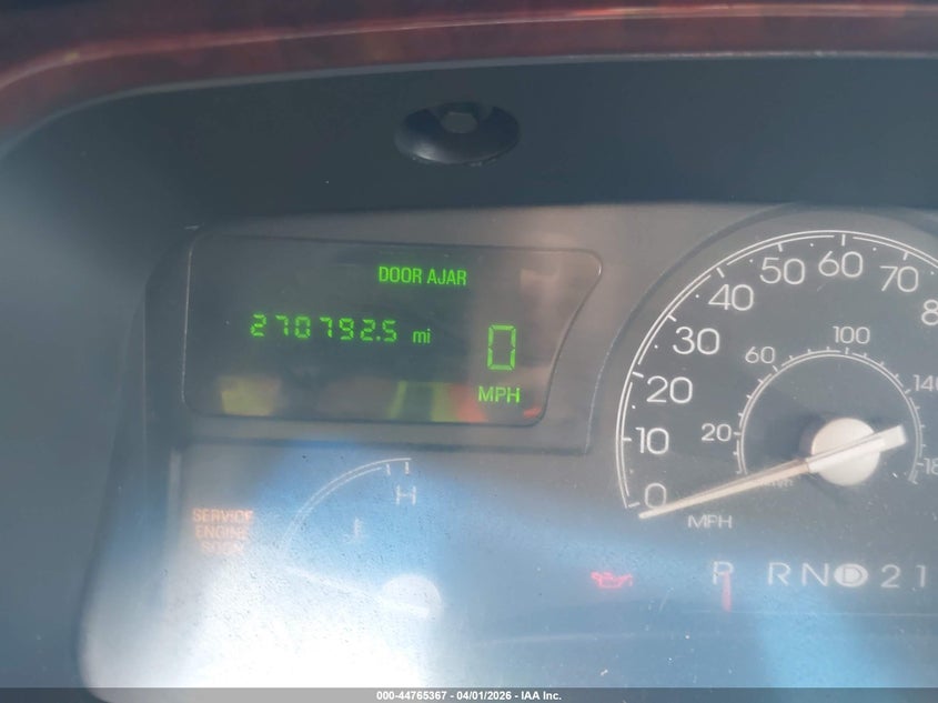 2003 Lincoln Town Car Executive L VIN: 1LNHM84WX3Y643980 Lot: 44765367