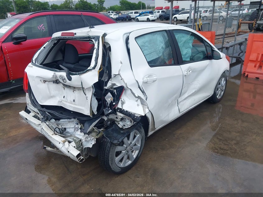 2015 Toyota Yaris Le