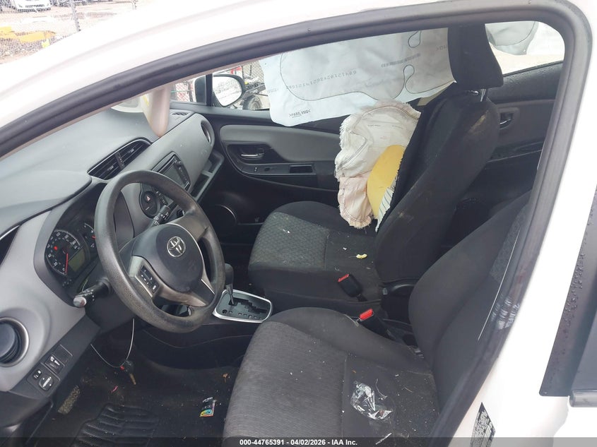 2015 Toyota Yaris Le