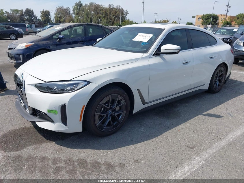 Vin: wby43aw01pfp56271, lot: 45262628, bmw i4 edrive35 20232