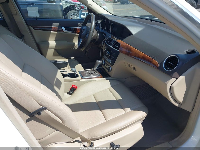 2014 Mercedes-Benz C 250 Sport