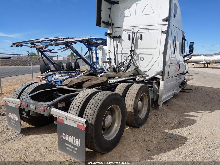 2024 FREIGHTLINER NEW CASCADIA 126 auction photo 4