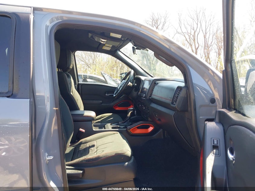 2024 Nissan Frontier Pro-4X 4X4