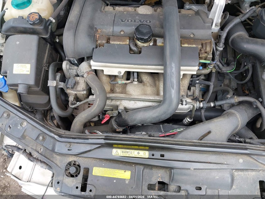 2001 Volvo V70 2.4T VIN: YV1SW58D611020979 Lot: 44765682