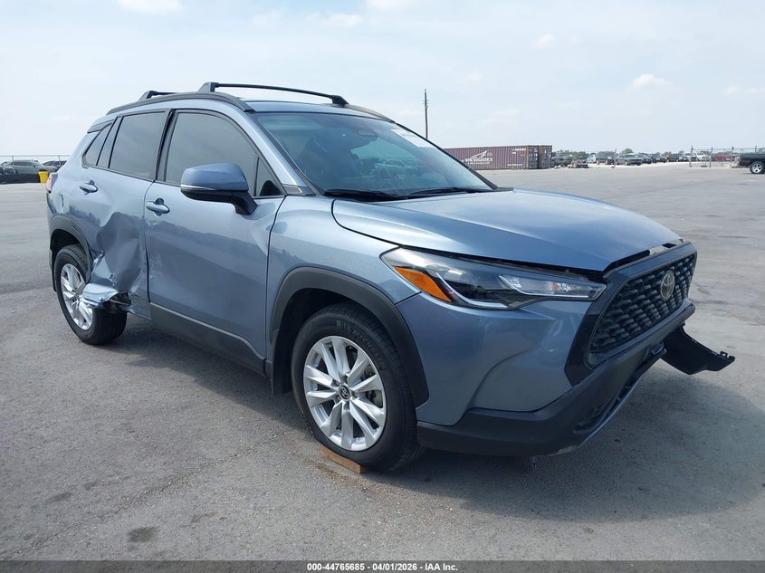 7MUCAAAG1RV107828 2024 Toyota Corolla Cross Le auction photo 1