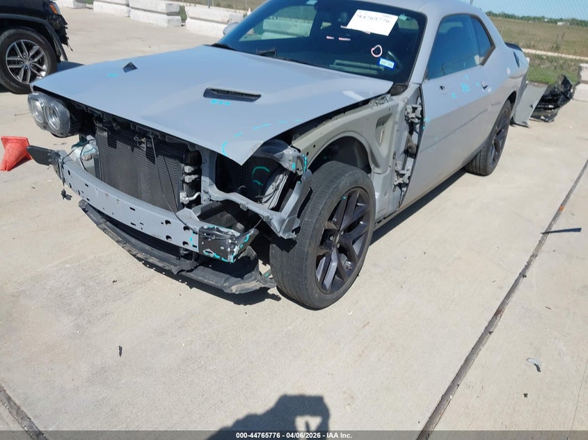 2020 Dodge Challenger Sxt