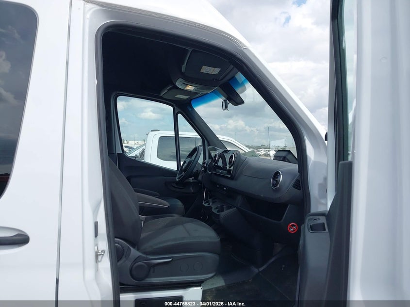 2025 Mercedes-Benz Sprinter 2500 Standard Roof 4-Cyl Diesel