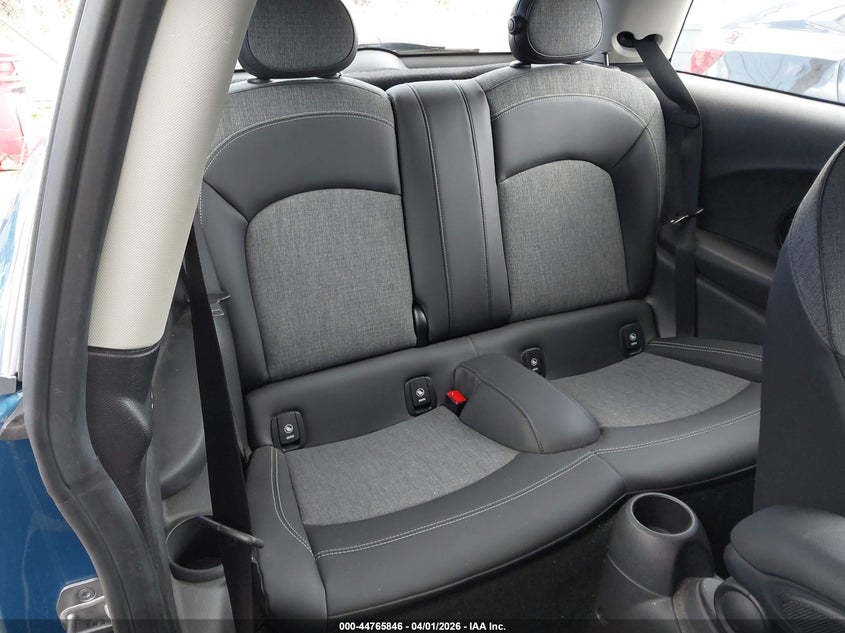 2023 Mini Hardtop Cooper S VIN: WMW53DH04P2T55886 Lot: 44765846