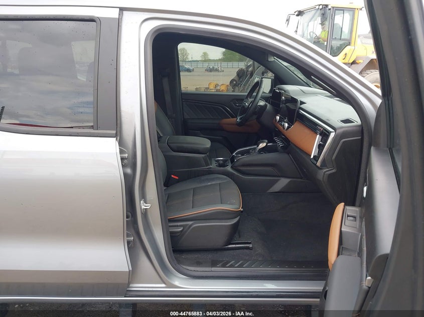 2024 GMC Canyon 4Wd At4