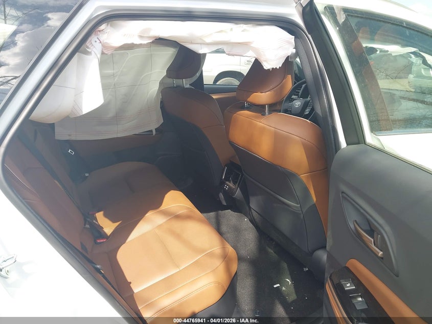 2026 Toyota Crown Signia Xle VIN: JTDACAAJ2T3036039 Lot: 44765941