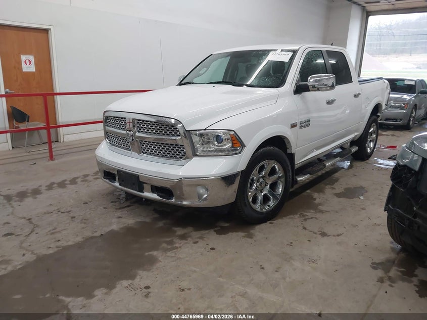 Vin: 1c6rr7nt3hs518393, lot: 45263173, ram 1500 laramie  4x4 5'7 box 20172