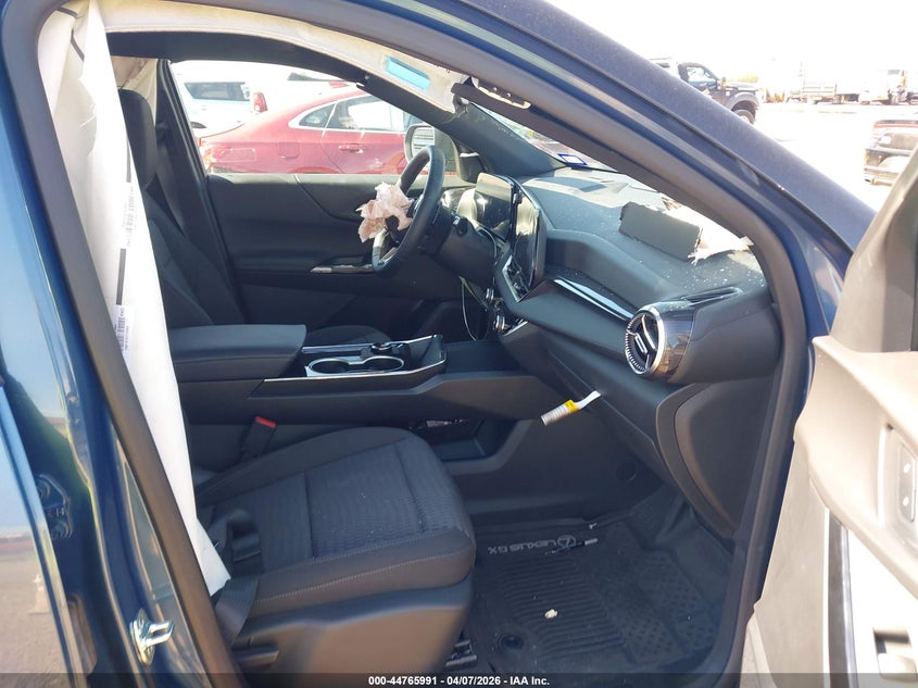 2026 CHEVROLET EQUINOX FWD LT — Photo 5
