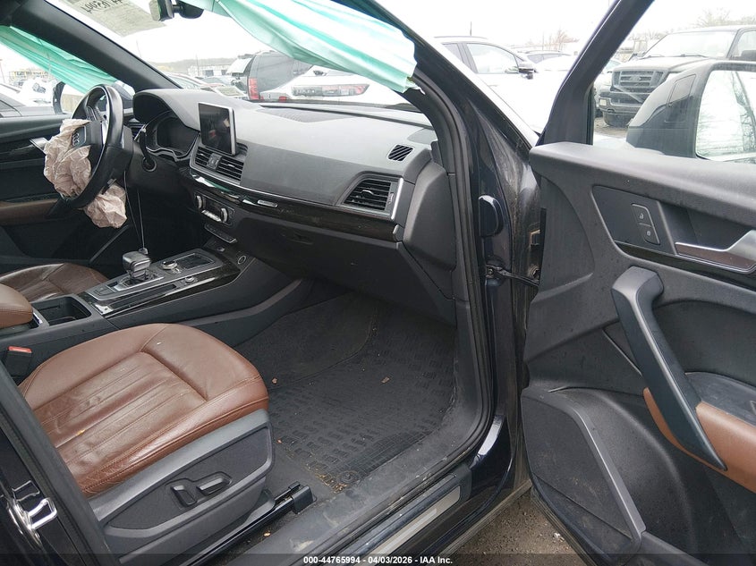 2018 Audi Q5 2.0T Premium/2.0T Tech Premium