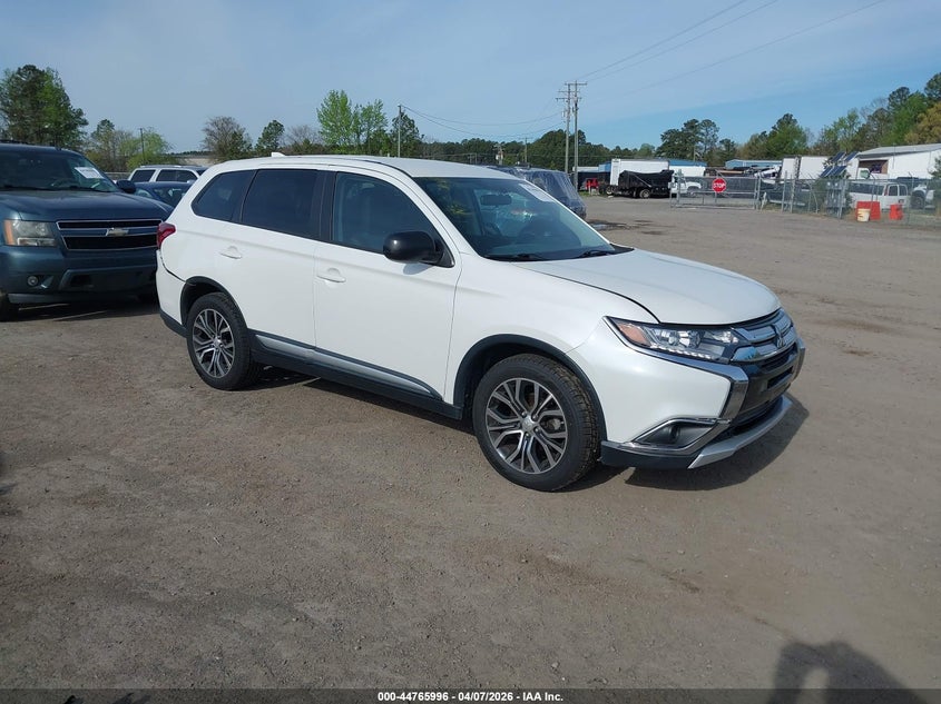2017 Mitsubishi Outlander Es