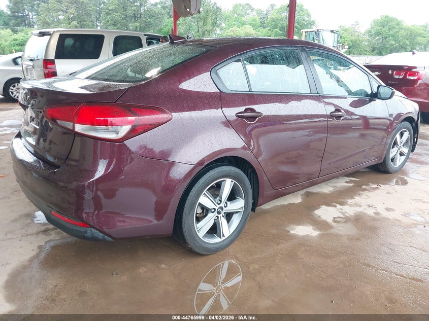 Vin: 3kpfl4a77je271120, lot: 45263202, kia forte lx 20184