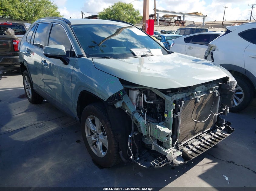 2021 TOYOTA RAV4  (VIN: 2T3W1RFV7MW111578)