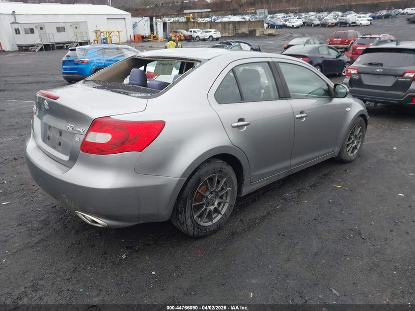 2010 Suzuki Kizashi S