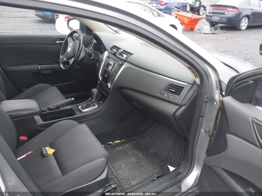 2010 Suzuki Kizashi S