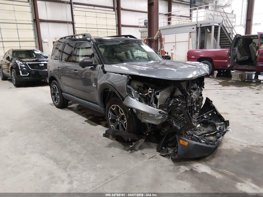 3FMCR9CN8SRE14429 2025 Ford Bronco Sport Outer Banks auction photo 1