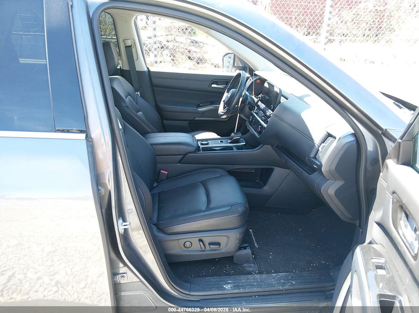 2025 NISSAN PATHFINDER 3.5L V-6 DI, DOHC, V(VIN: 5N1DR3CC5SC235232