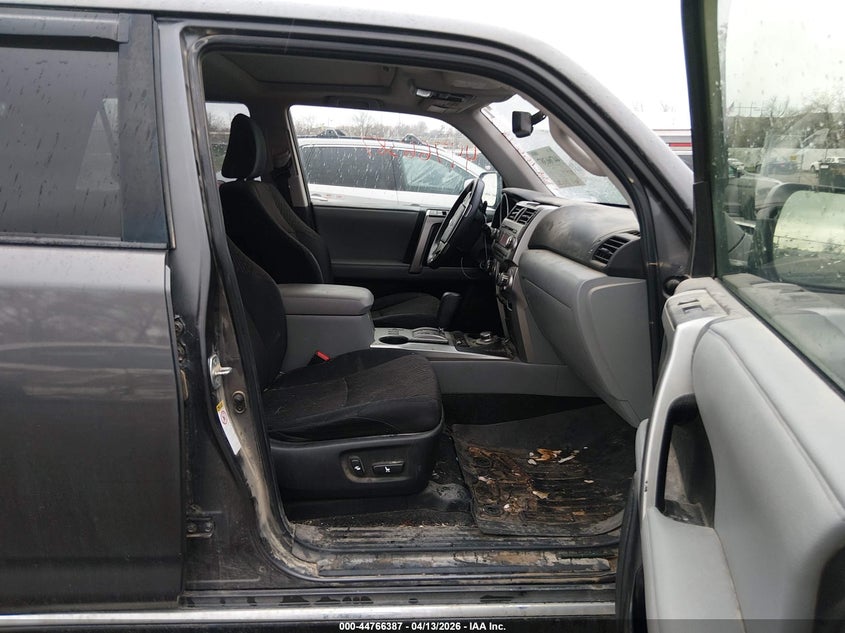 2013 Toyota 4Runner Sr5