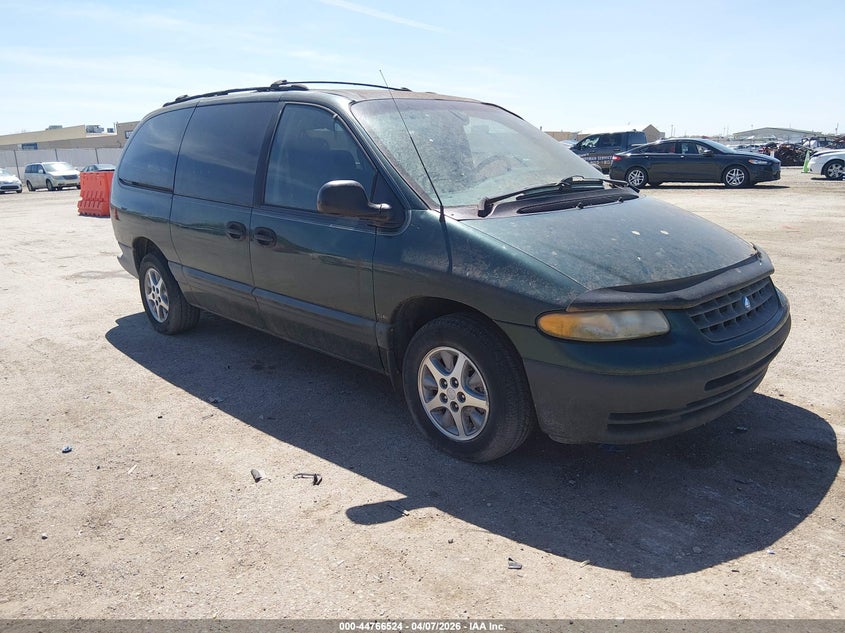 1P4GP44R6TB120480 1996 Plymouth Grand Voyager Se auction photo 1