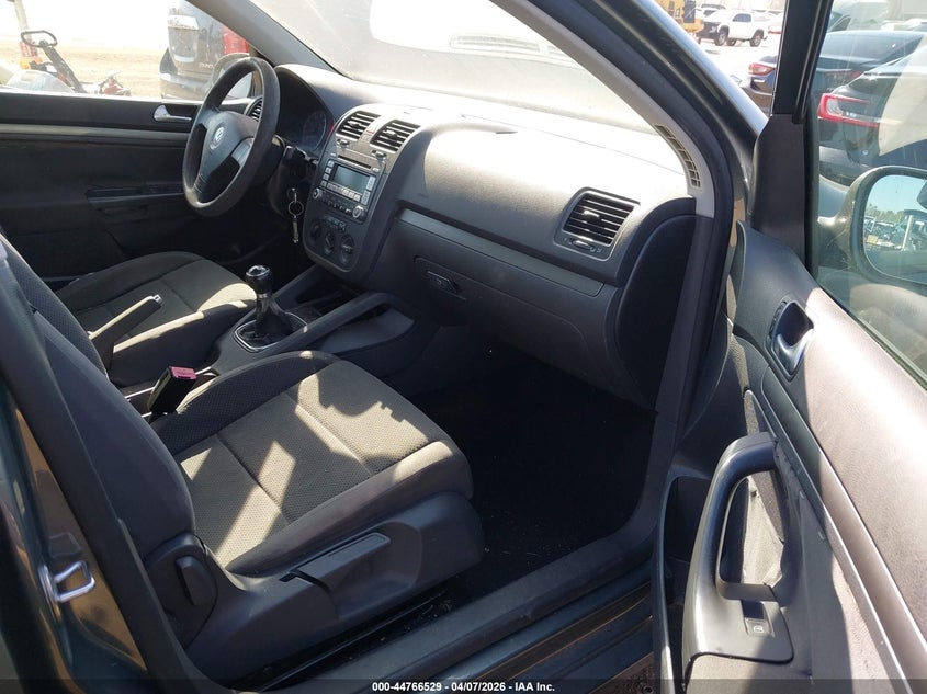 2007 Volkswagen Rabbit 4-Door