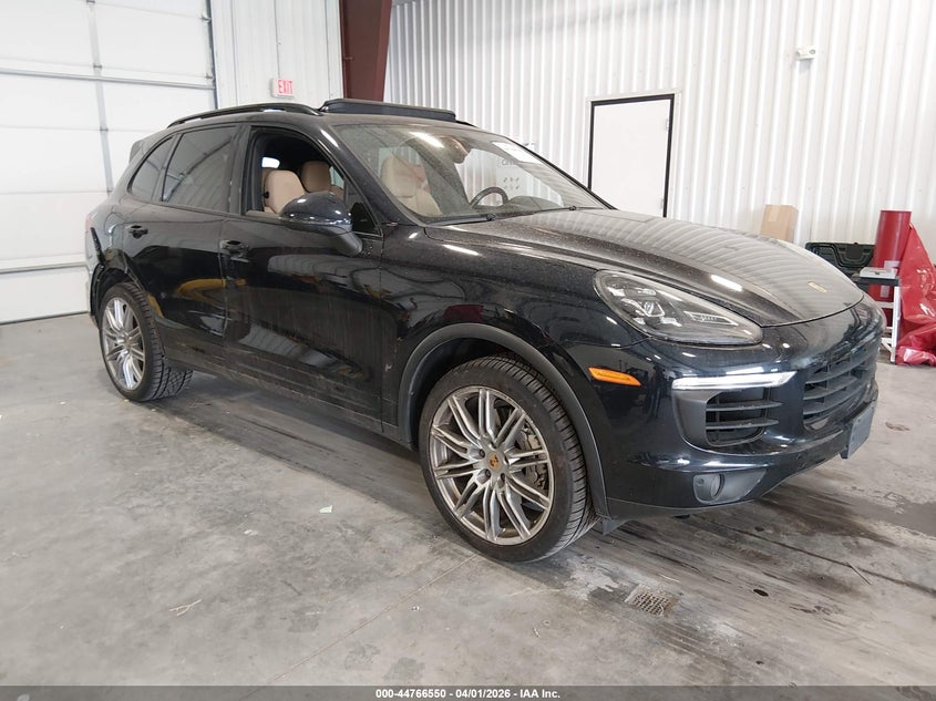 2017 PORSCHE CAYENNE S