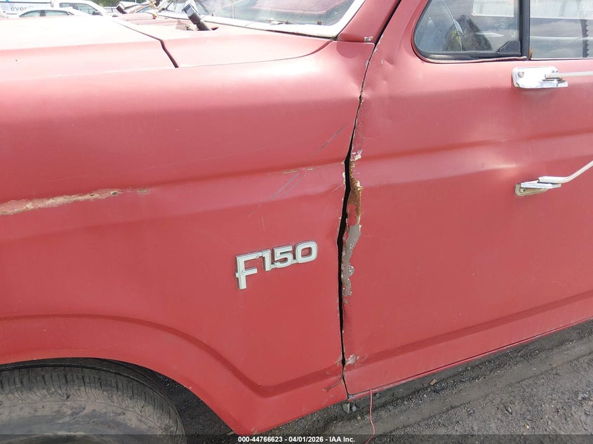 1982 Ford F150 VIN: 1FTDX15E3CKA41304 Lot: 44766623