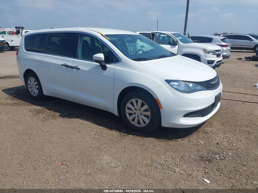 2021 Chrysler Voyager L