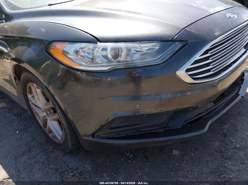 2017 Ford Fusion 2.5 Se grey Lot 111044766706 Vin 3FA6P0H79HR145658