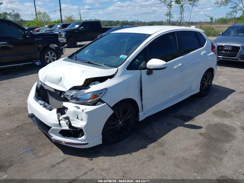 VIN 3HGGK5H6XJM716869 2018 HONDA FIT SPORT