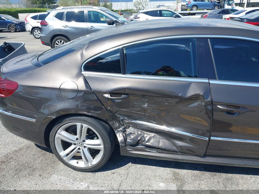 2015 Volkswagen Cc 2.0T R-Line VIN: WVWBP7AN0FE830027 Lot: 44766739