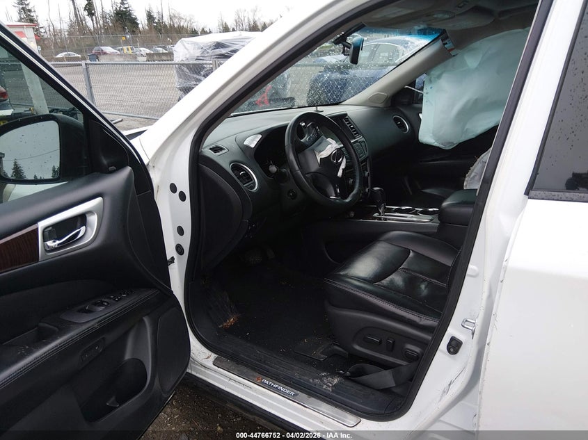 2015 Nissan Pathfinder Platinum