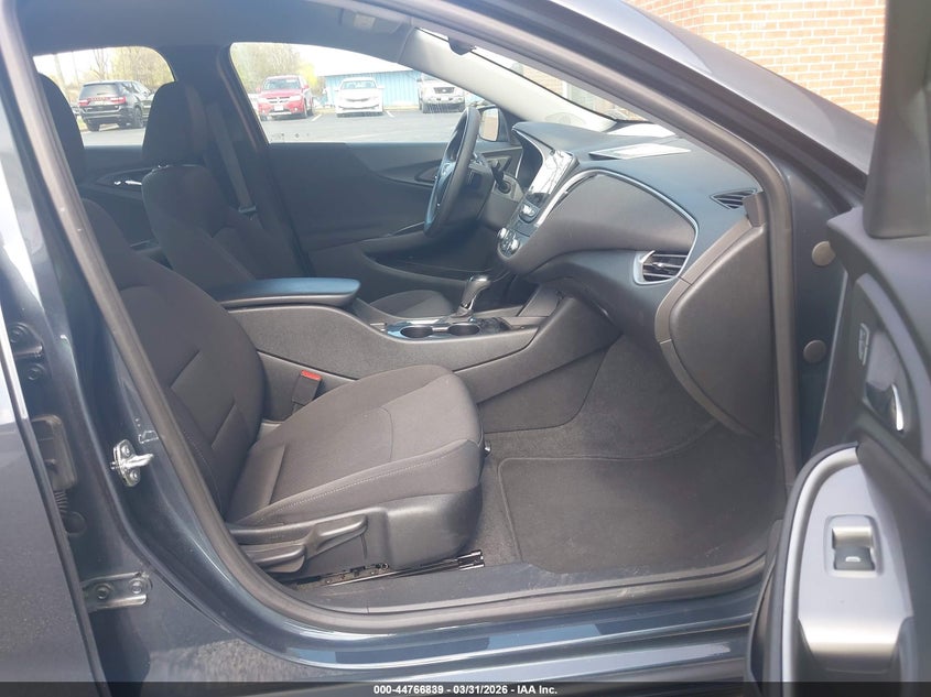 2020 Chevrolet Malibu Fwd 1Fl