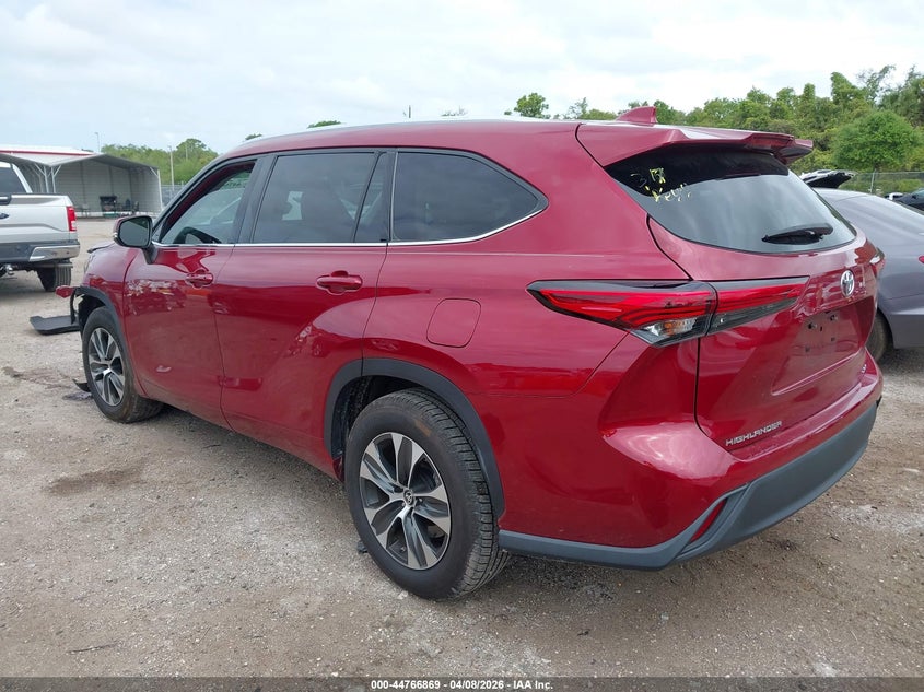 2021 Toyota Highlander Xle