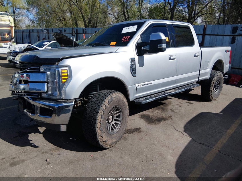 1FT7W2BT2KEE56040 2019 FORD F-250 LARIAT photo 1