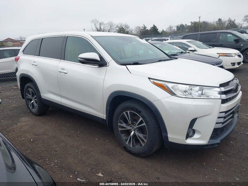 2019 Toyota Highlander Le Plus