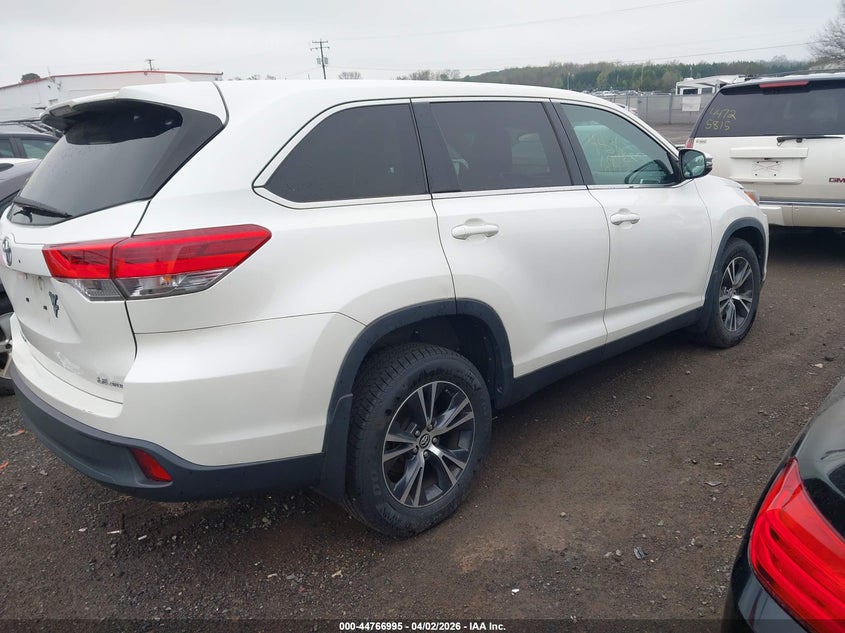 2019 Toyota Highlander Le Plus