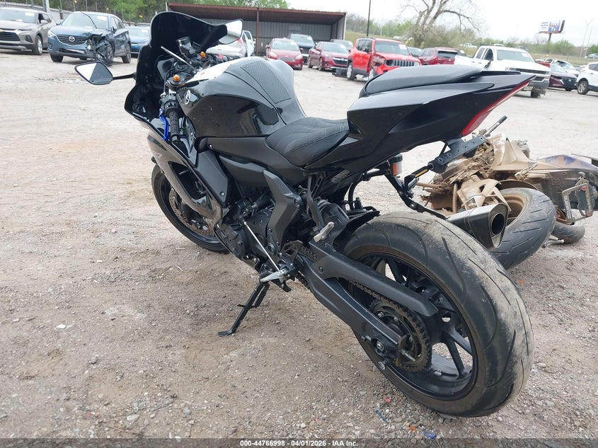 2024 YAMAHA YZFR7 auction photo 3