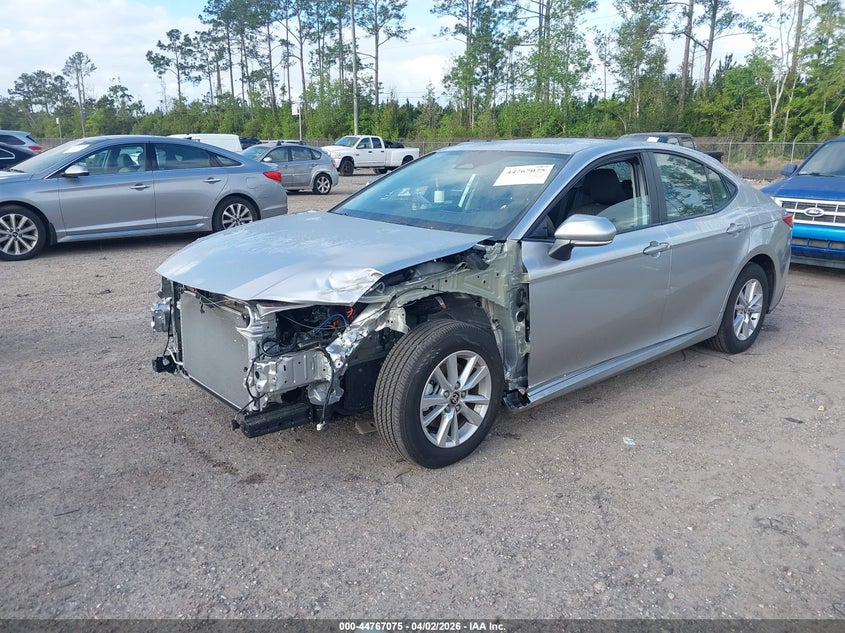 2025 Toyota Camry Le 4T1DAACK2SU585432 photo 1