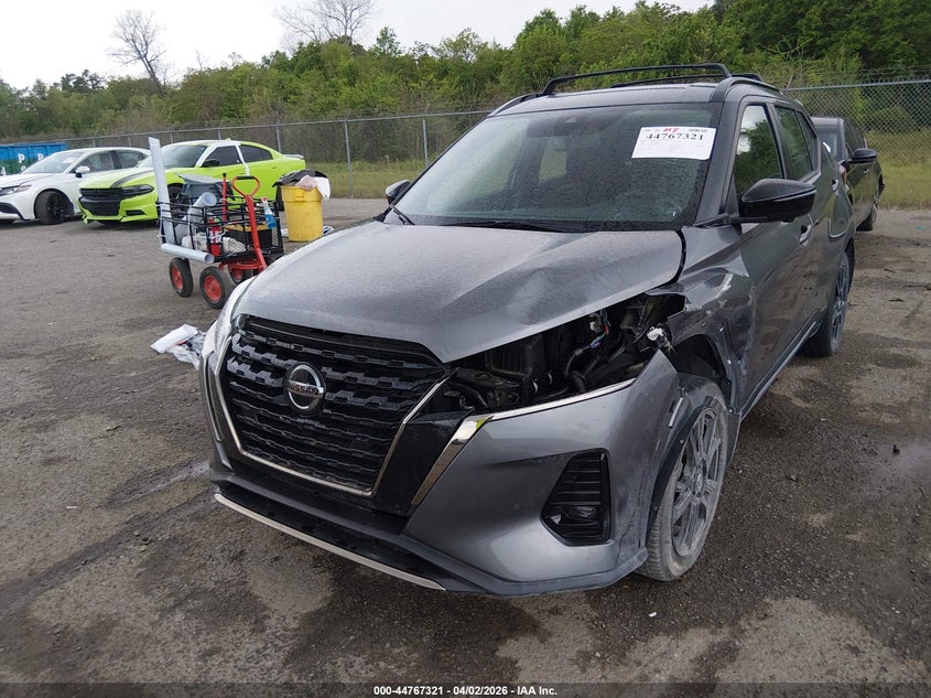 2021 Nissan Kicks Sr Xtronic Cvt