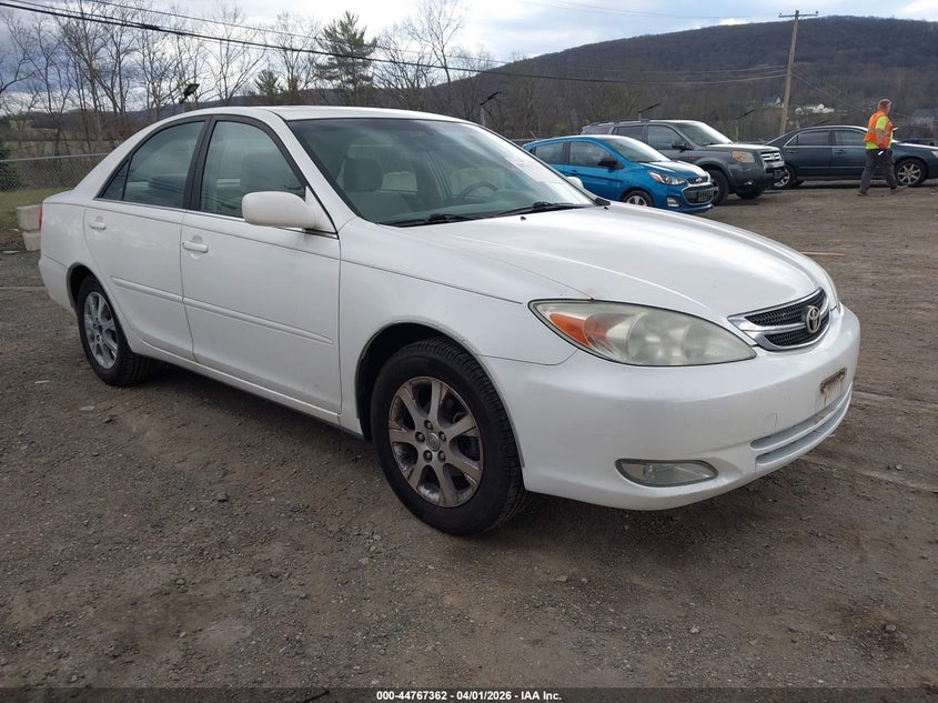 2004 Toyota Camry Le