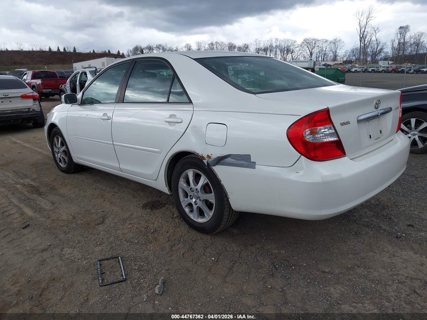 2004 Toyota Camry Le