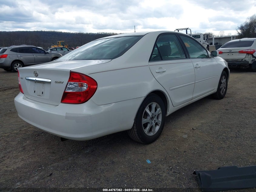 2004 Toyota Camry Le