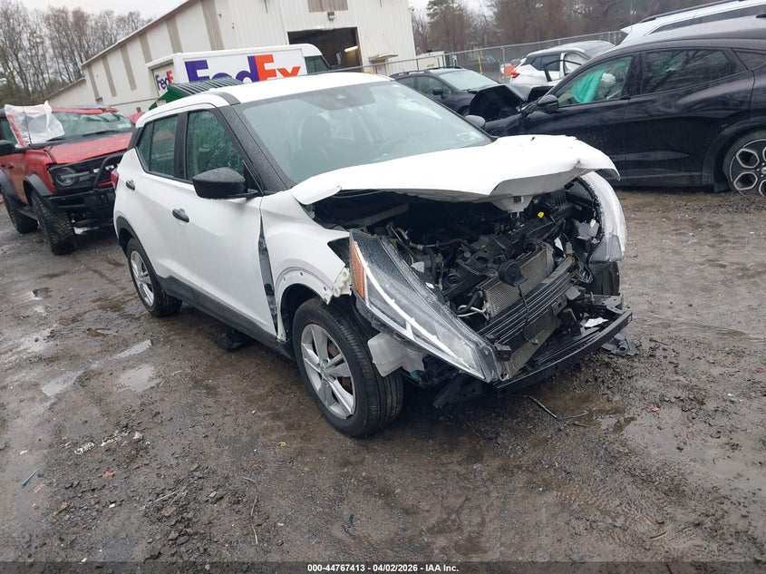 2021 Nissan Kicks S Xtronic Cvt