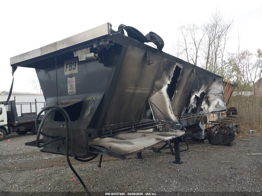 2020 TRAIL KING 567 auction photo 2